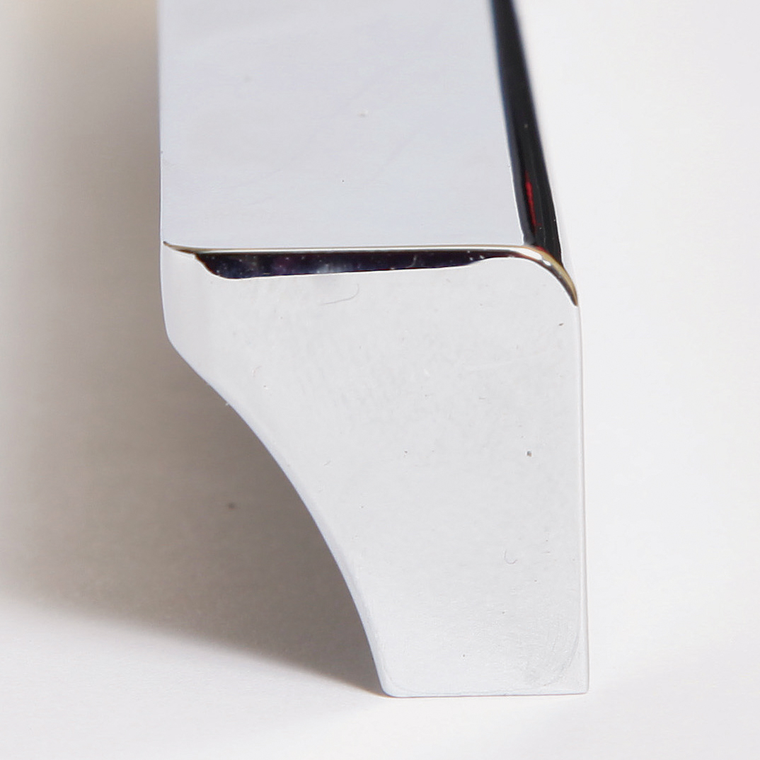 Dettaglio di Maniglia per mobile 300