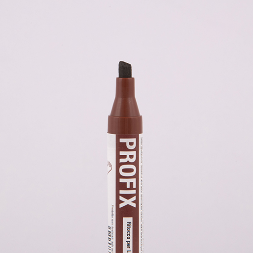 Dettaglio di PENNARELLO RITOCCO      NOCE CHIAR 300