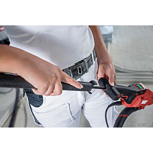 Uso di Levigatrice eccentrica per pareti e soffitti GE 6 X-EC 505