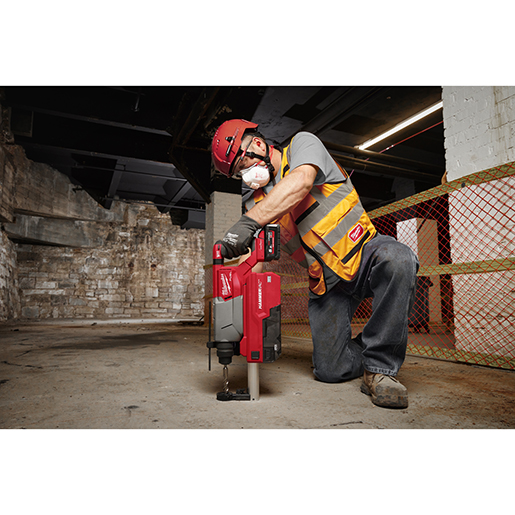 Verwendung von SDS-Plus-In-Line-Bohrhammer 32 mm M18 FUEL One-Key 500