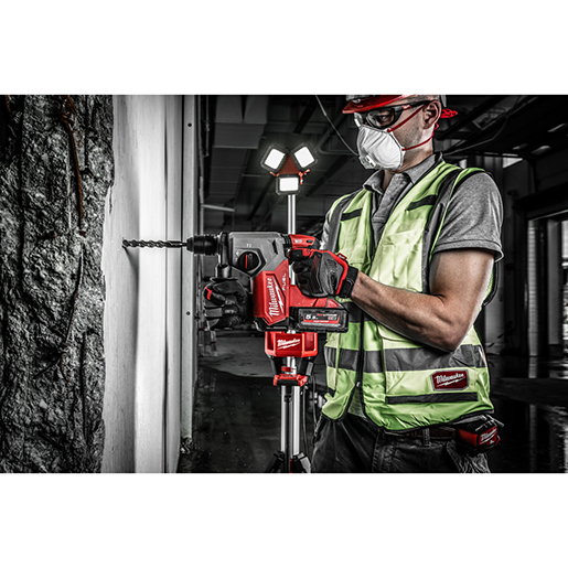 Verwendung von 26 mm SDS Plus Bohrhammer mit Spannfutter fixtec M18 FUEL 505