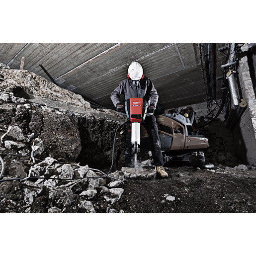 Utilisation de Marteau démolisseur de 25 kg 515
