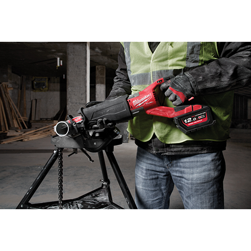 Verwendung von Gerade Säge M18 FUEL™ Super 505