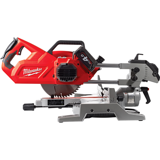 Verwendung von Radial-Kappsäge 216 mm M18 505