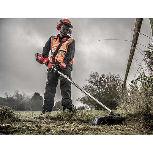 Utilisation de EXTENSION DEBROUSSAILLEUSE 500