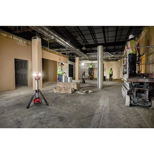 Uso de Trípode de iluminación híbrido led M18 505