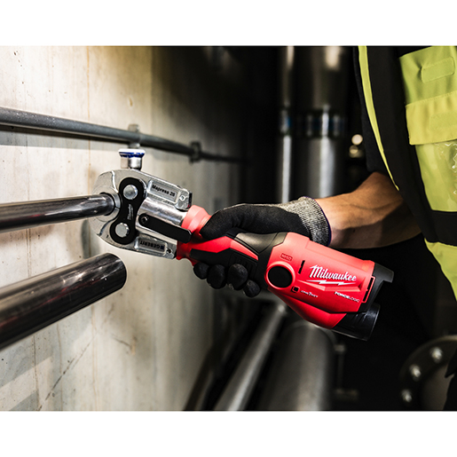 Verwendung von Kompakte Presse mit FORCE LOGIC und ONE-KEY M12 500