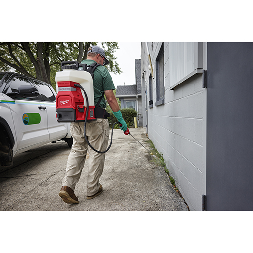 Verwendung von Akku-Sprühgerät M18 BBPFP2-301 500