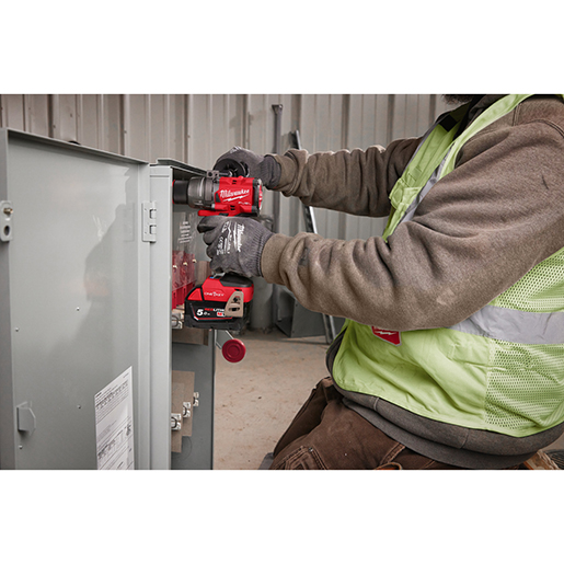 Uso di Trapano a percussione a batteria con ONE-KEY 500