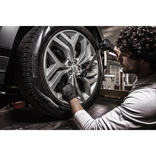 Uso di Chiave dinamometrica cricchetto 90 denti 1/2" coppia 40 - 200 Nm 500