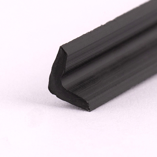 Detail von 15 SCHWARZE ANG-PP-LATTEN 1,5X5,8/5,X30 300