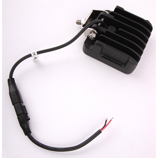 ARBEITSSCHEINWERFER 36 LED 6840 LUMEN Detail von ARBEITSSCHEINWERFER 36 LED 6840 LUMEN 300