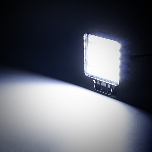 Verwendung von Quadratischer LED-Arbeitsscheinwerfer mit Schalter 24 W 12 – 24 V 500