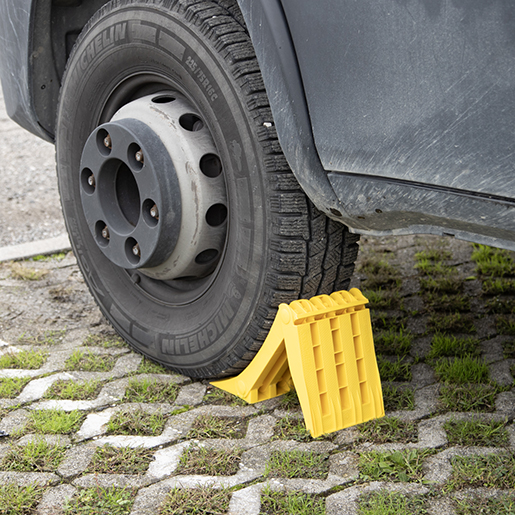 Utilisation de CALE ROUE PP JAUNE ORIGAMY 46 500