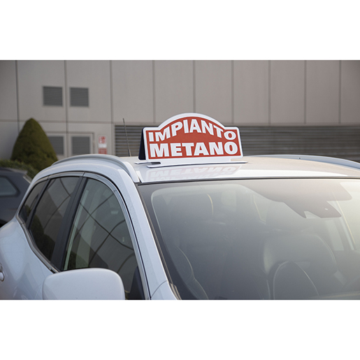 Uso di CARTELLO MAXI MAGNETICO IMP. METANO 500