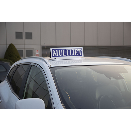 Verwendung von MULTIJET magnetisches Schild für Fahrzeugausstellung 500