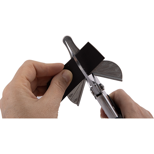 Detail von MEHRZWECKSCHERE 305