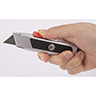 Uso di Cutter di sicurezza con corpo in metallo 500