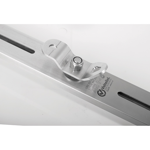 Detail von EDELSTAHL-KOPF ABFAHRT ANKUNFT A/C 300