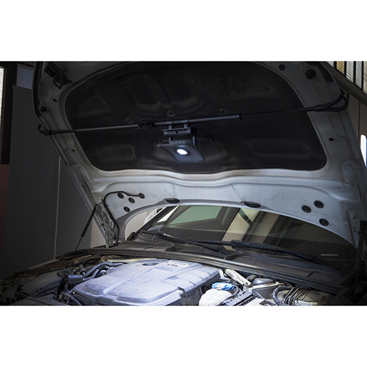 Verwendung von Motorhaubenlampe NOVA BONNET 500
