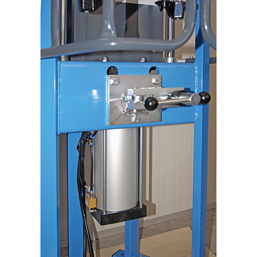 Détail de Dépose d’amortisseur pneumatique 1,2 T 300