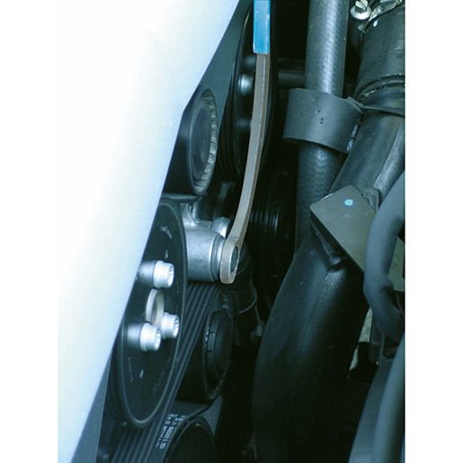 Verwendung von Mehrkanthülse und TORX-Schlüsselkit 505