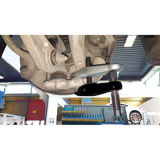 Verwendung von Universal Kugelgelenk-Abzieher-Satz 505