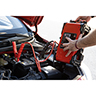 Utilisation de Démarreur d'urgence pour batterie de voiture et camion 12/24 V 505