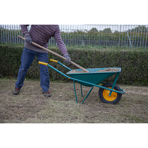 Verwendung von Schubkarren 505