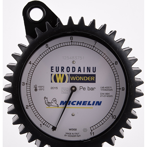 Dettaglio di Pistola di gonfiaggio con manometro Ø 80 mm EURODAINU omologata 300