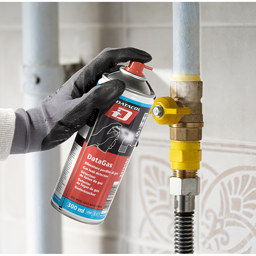 Uso di Cerca fughe spray ad elevata densità 500